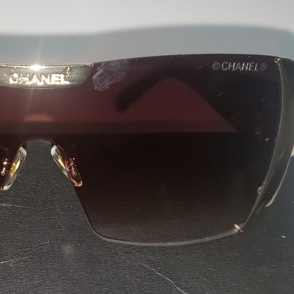 Women Sunglasses - Picture 1 of 4
